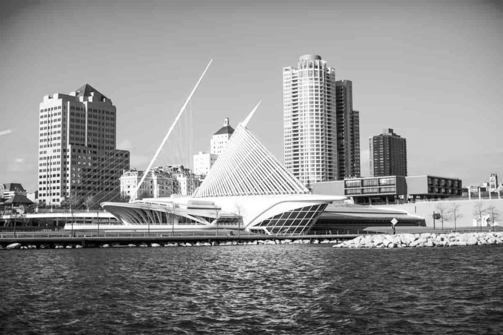 A Cathedral of Modernity: The Allure of Santiago Calatrava’s Milwaukee Art Museum